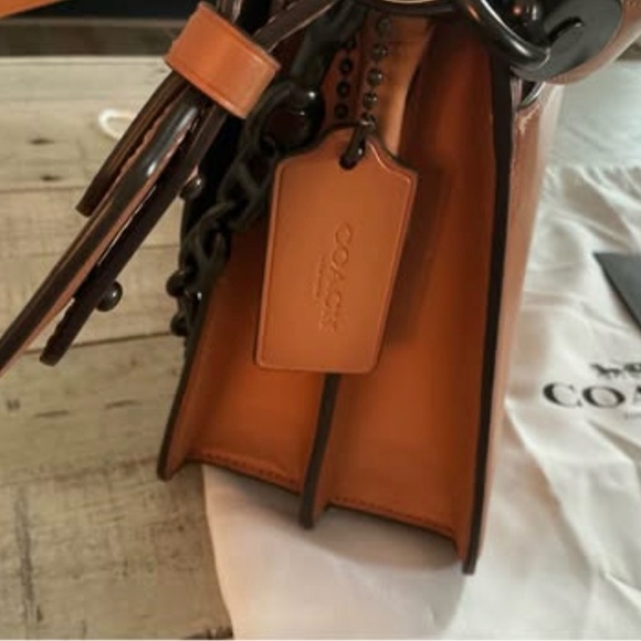 Coach Beat Shoulder Bag - Picture 3 of 5